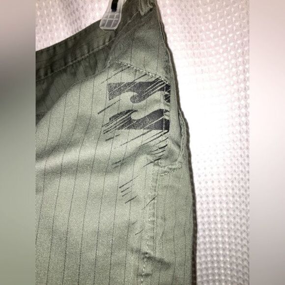 2/40$ Men’s Billabong Kaki with micro black stripes Shorts‎ size 38 - Picture 4 of 11